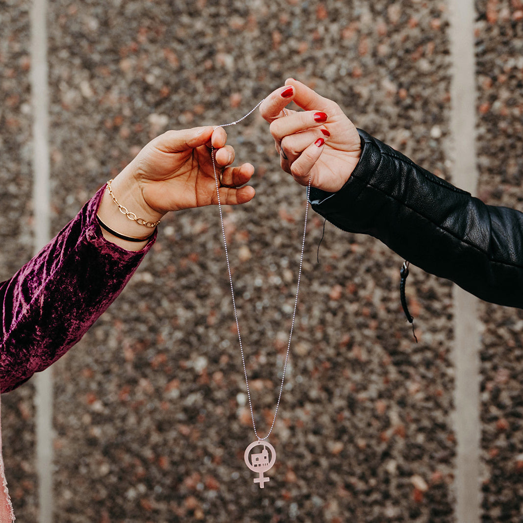 Collar Poder de igualdad de género