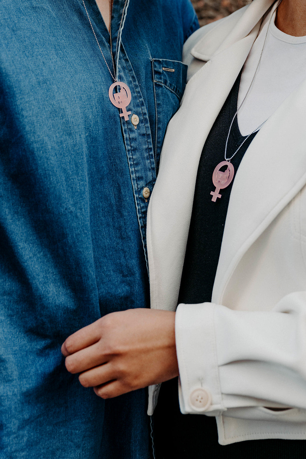 Collar Poder de igualdad de género