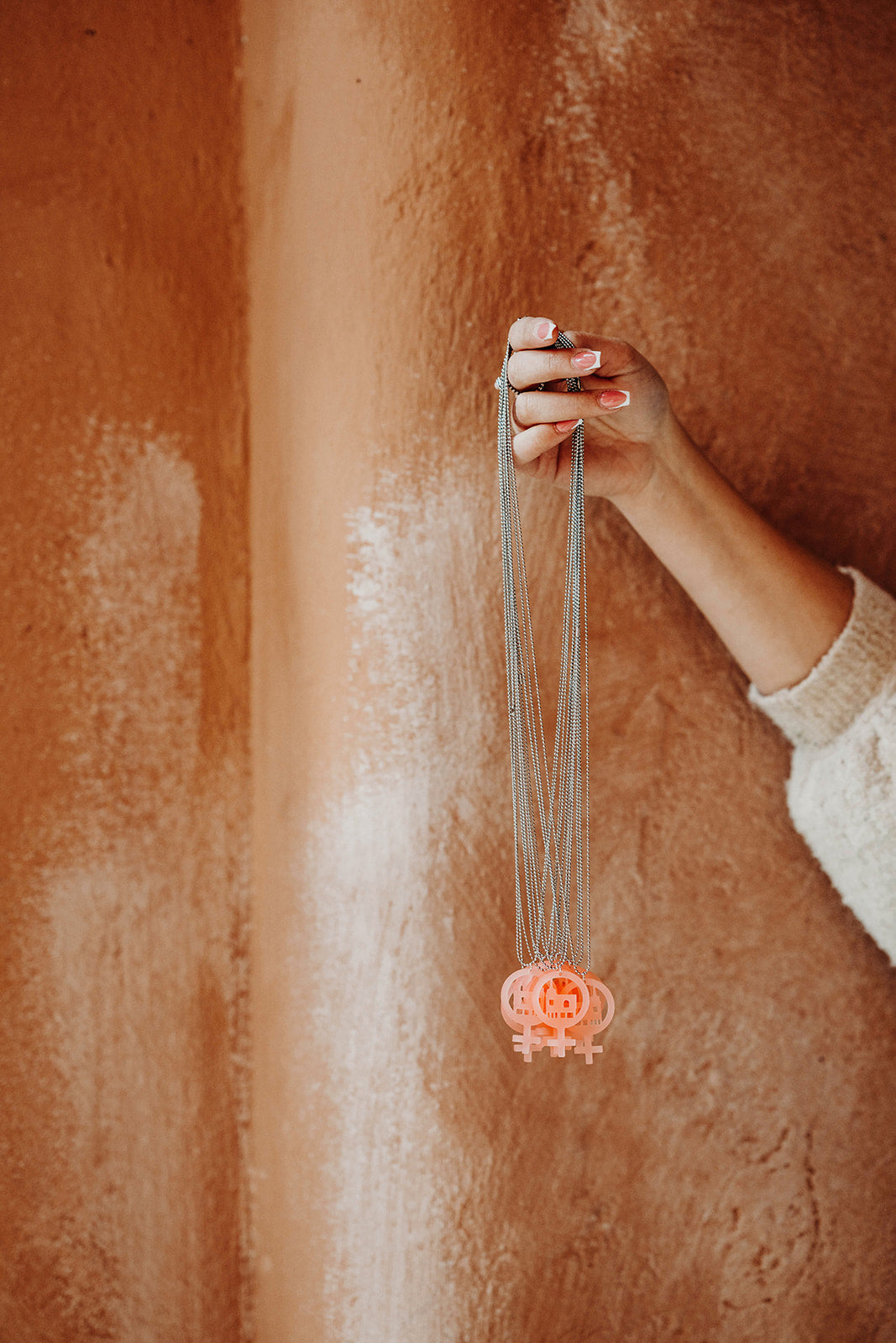 Collar Poder de igualdad de género