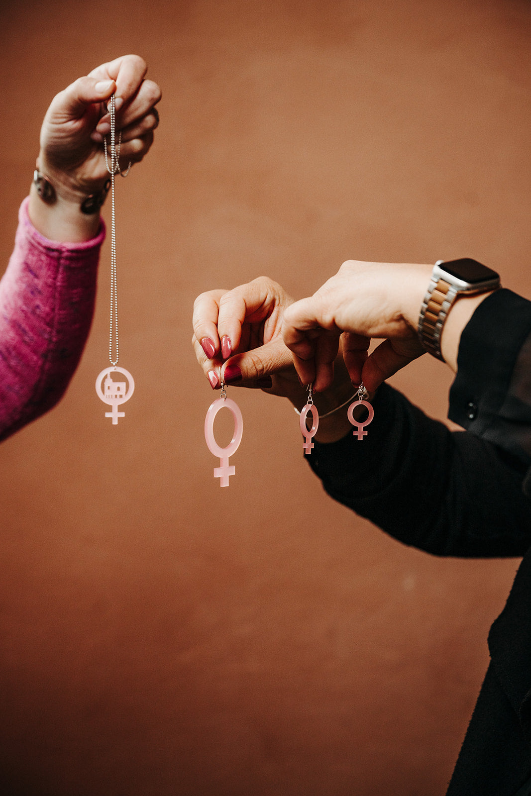 Collar Poder de igualdad de género