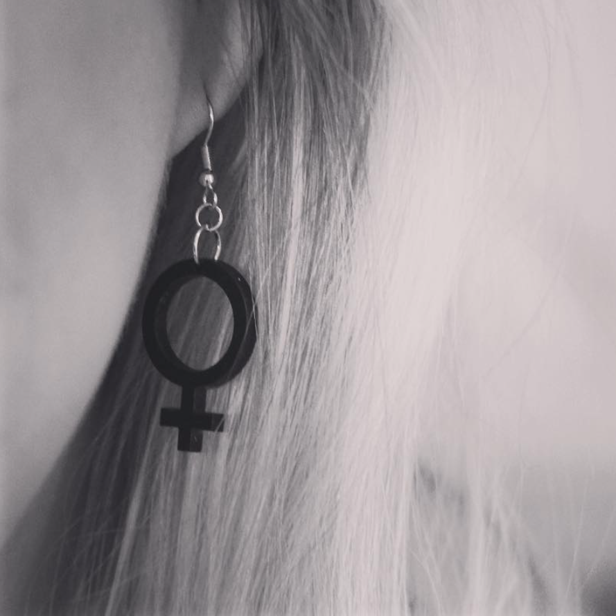 Earrings She mini (Woman Symbol)