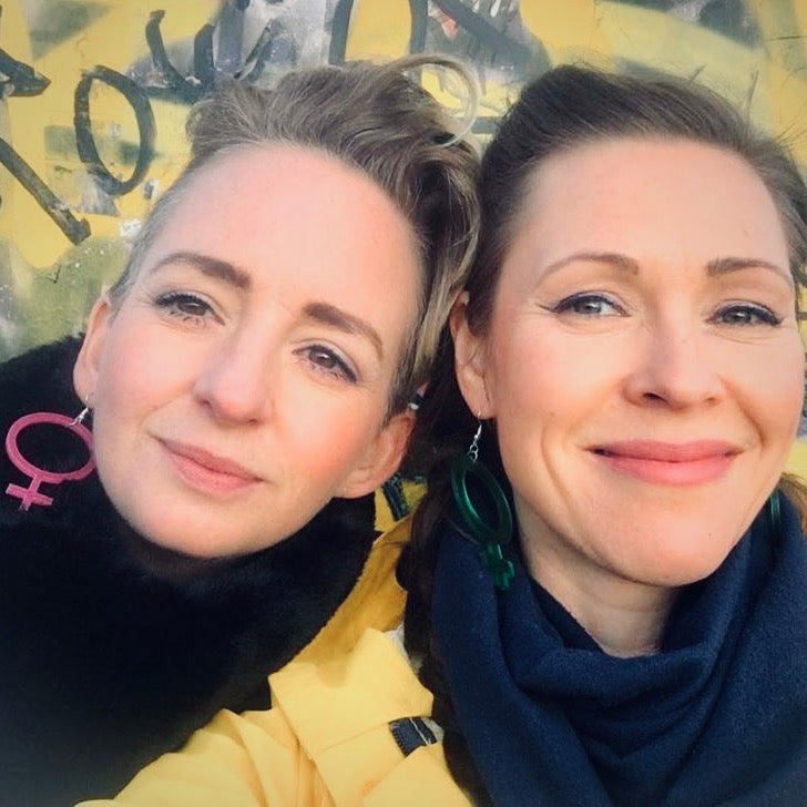 Pendientes Ella finos (símbolo de Venus)