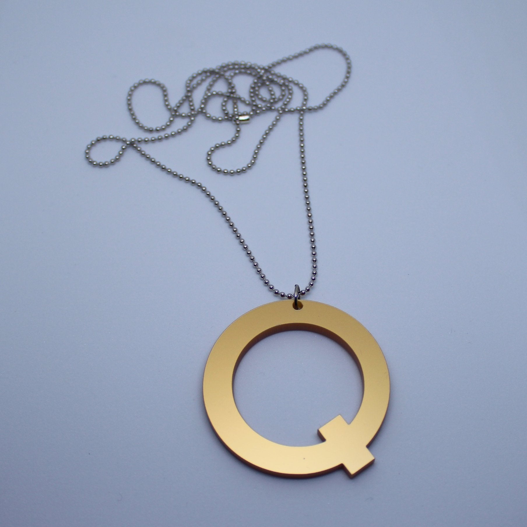 Halsband Q