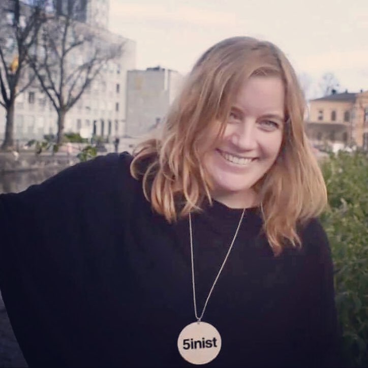 Collar Feminista Grande