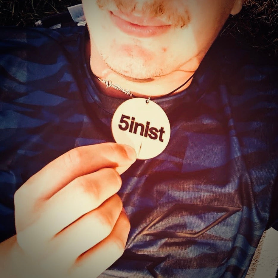 Collar Feminista con cadena