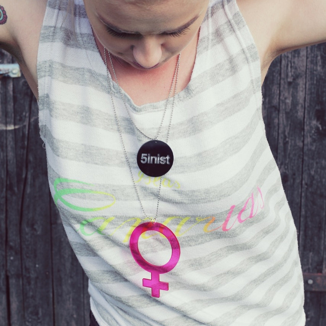 Halsband Feminist