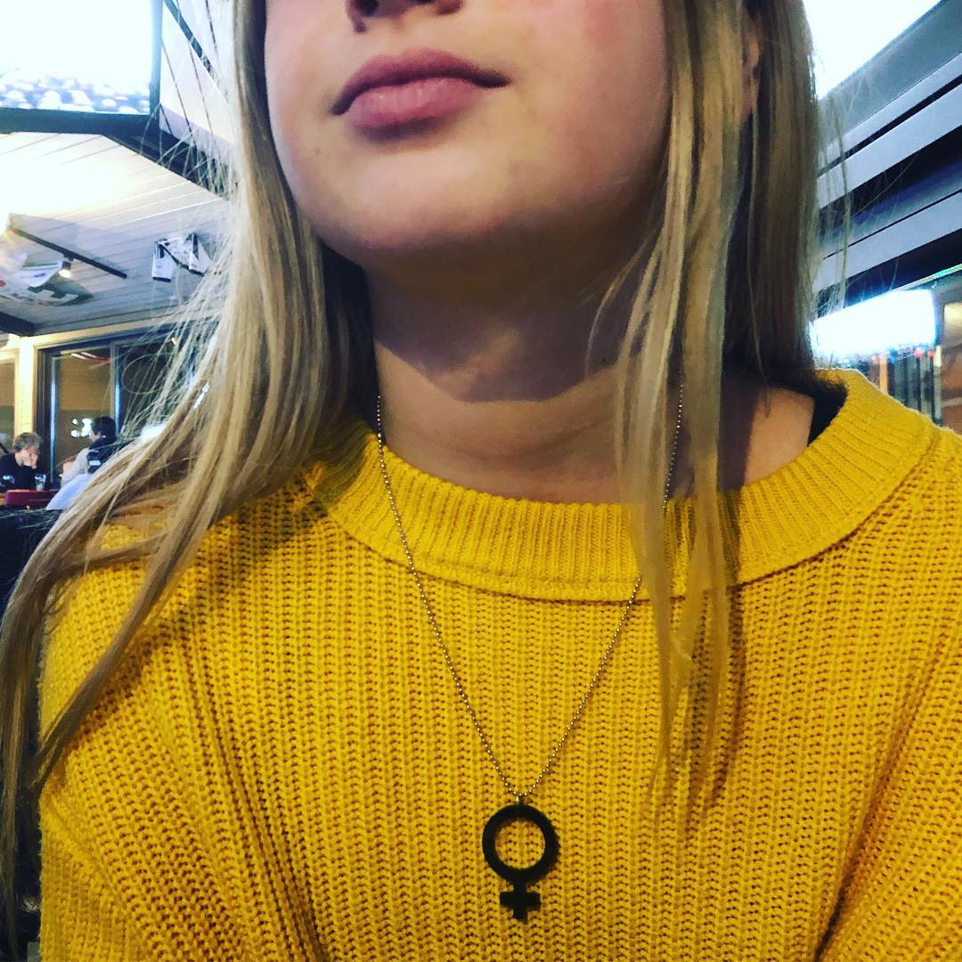 Halsband Hon Small (kvinnosymbol)