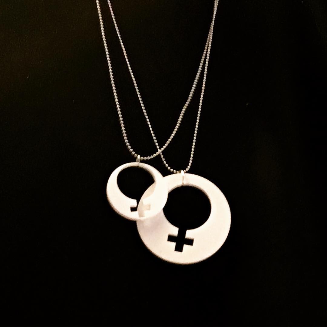 Collar  Apoyo a Ella Pequeño (símbolo de Venus)